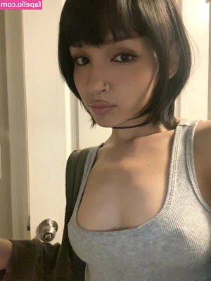 bunnybina - Just doing my makeup! 😘