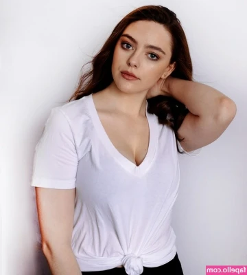 Rose Russell [ rose-russell ] - DARK JESSICA RABBIT SET INCOMING!!!! ♥️😈