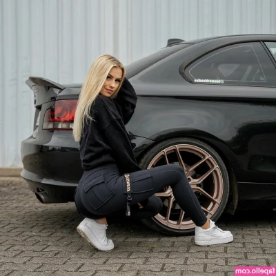 Liene Tienemann [ liene-tienemann-1 ] - Flexing in my suit 🤭
