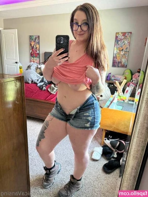 Veronica Vansing [ veronica-vansing-1 ] - Tú y yo podríamos ir a una cita  pero para eso  primero debemos