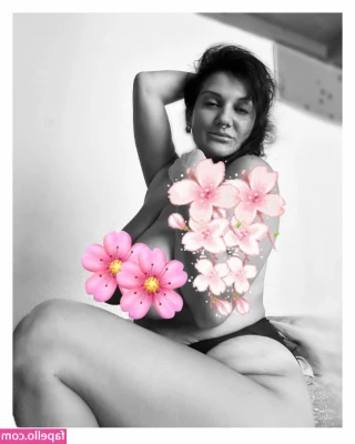 Kayleen Ruiz [ kayleen-ruiz ] - SEXIEST IN THE SHOWER   ROUND 2  Vote for your favorite   scroll for