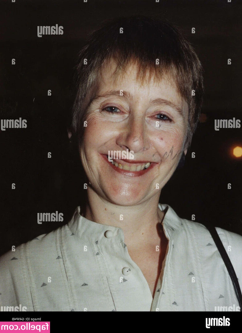 Gemma Jones [ gemma-jones ] - Shove ur face in it?