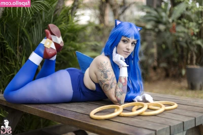 Majora Suicide [ majora-suicide ] - If your good, maybe I’ll give you something sexy before the day