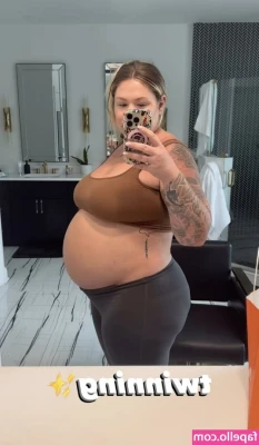 Kailyn Lowry [ kailyn-lowry ] - How’d you get down there 😏😍