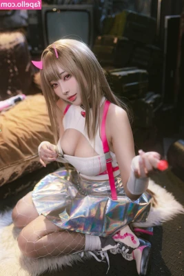 sakuracyan_ [ sakuracyan ] - Watch me tease you in this mesh onesie. Use oil all over myself. part 1