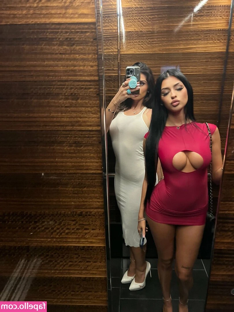 lulibunni - 🥰🤭 Have a wonderful day everybody! Do you prefer me in clothes