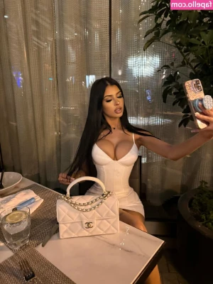 lulibunni - tell me what daddy wants to see👄