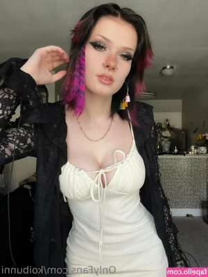 KoiBunni - Im doing customsss  Let me know what u would like 😈