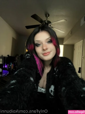 KoiBunni - May i be your naughty personal secretary?🥵💦