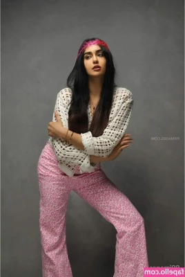 Adah Sharma [ adah-sharma ] - Towel Drop Cock Flop