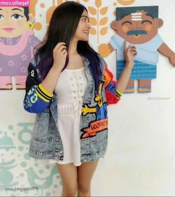 Adah Sharma [ adah-sharma ] - now doing zero suit samus cosplays 🥺🧡