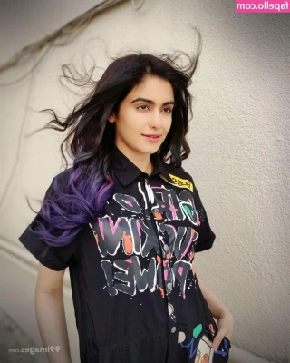 Adah Sharma [ adah-sharma ] - Boss, what are you doing?  Can I help you with something?