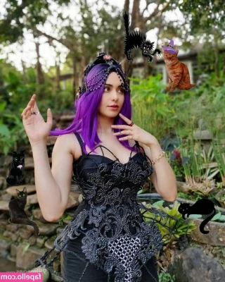 Adah Sharma [ adah-sharma ] - Throwback Sunday! I think my ass looks fantastic when I'm humping a