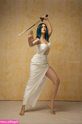 Adah Sharma [ adah-sharma ] - I did a threesome with the beautiful Halle Hayes and my friend