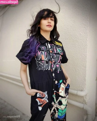 Adah Sharma [ adah-sharma ] - Let me make this the best Wednesday of your life! 💋