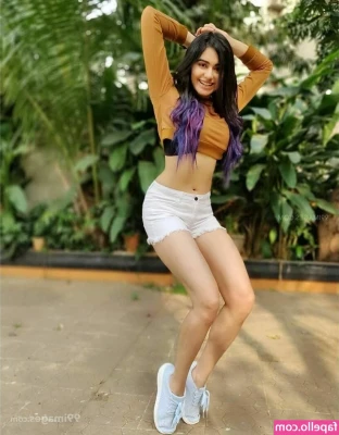 Adah Sharma [ adah-sharma ] - Feeling nasty! Tip mommy $10 for a special handpicked video🥰🎥