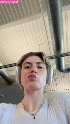 Faith Ordway [ faith-ordway ] - this is my new fav picture of my butt 🤩