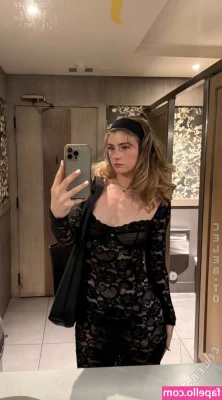 Faith Ordway [ faith-ordway ] - Sexy selfie Saturday! 😆 One of my favorite days to have fun with