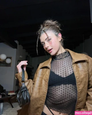 Faith Ordway [ faith-ordway ] - Is there any better way to wake up