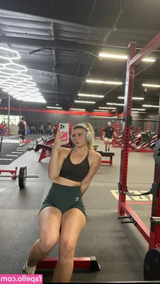 Faith Ordway [ faith-ordway ] - Who wants to play with me? Tell me, how do YOU like to have fun?