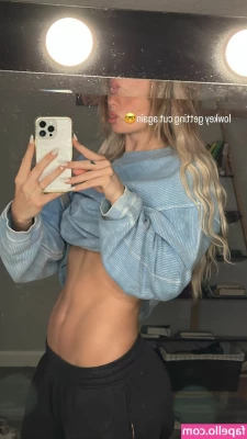 Faith Ordway [ faith-ordway ] - Morning pussy destructi0n w my new giant dildo Full video in Your DM