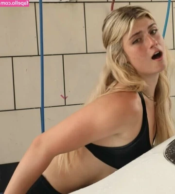 Faith Ordway [ faith-ordway ] - Sending messages later 🤭