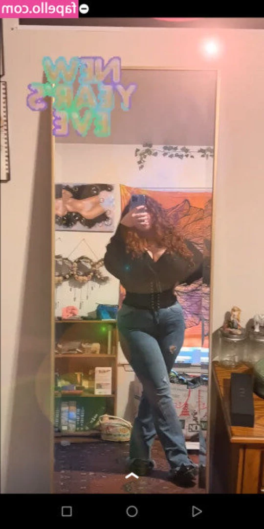 allnaturalaurora - I continue to go through the footage from the photo shoot🎞 I like