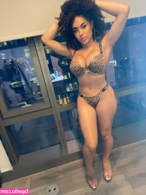 Mya Lashaun [ mya-lashaun ] - The best soles you'll ever see x