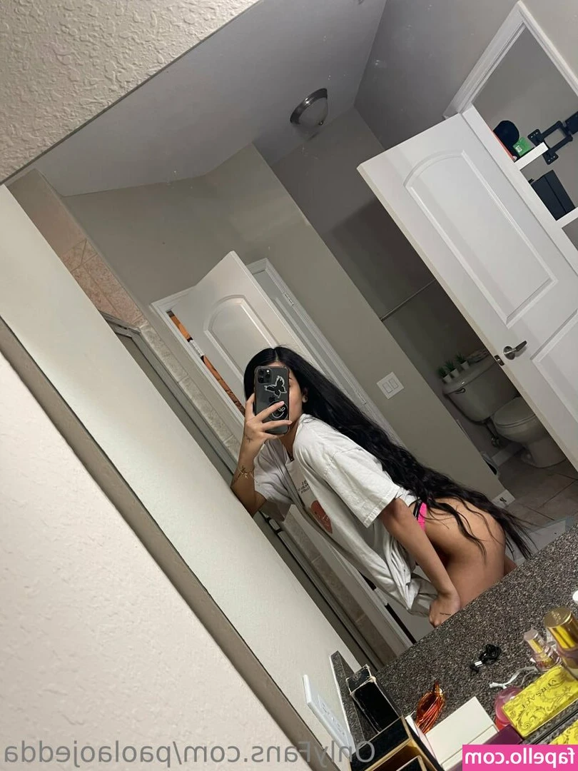 Paola Ojeda [ paola-ojeda ] - flip flip nation