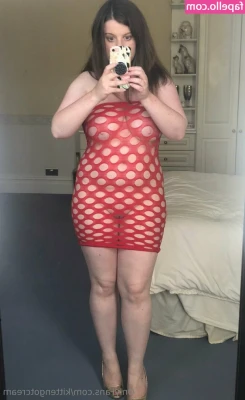 LittleKittenCutie - when are you gonna ask me to be your valentine? 😉💕