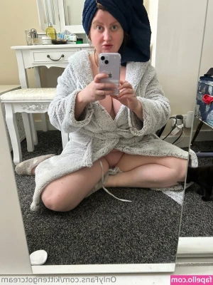 LittleKittenCutie - Do i look cute ?