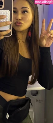 Abehbeh_ Abie Coma [ abehbeh-abie-coma ] - do you also think that I look like a (sexy) gift 😈🔥🔥🔥