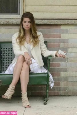 Annie Murphy [ annie-murphy ] - 💙 I want you to splash your warm 💦 all over me today 💥💫