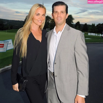 Vanessa Trump [ vanessa-trump ] - I burnt my tit cooking on cam 😂😅 I was taking a pan out of the
