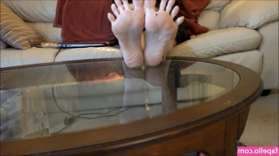 Violet's Toes (Violet's Perfect Feet [ violet-s-toes-violet-s-perfect-feet ] - am i in your heart? 🔥
