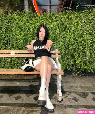 Aurelia Vizal [ aurelia-vizal ] - Will be working on dick rates, pictures, customs, and PPV's when I'm