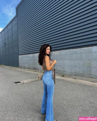 Sara Llamas [ sara-llamas ] - I want to be a fancy house wife