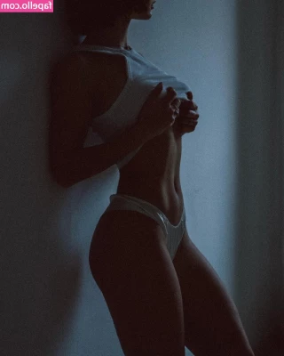 Anna Arevalo [ anna-arevalo ] - Can you guys see my nipples  I can t tell