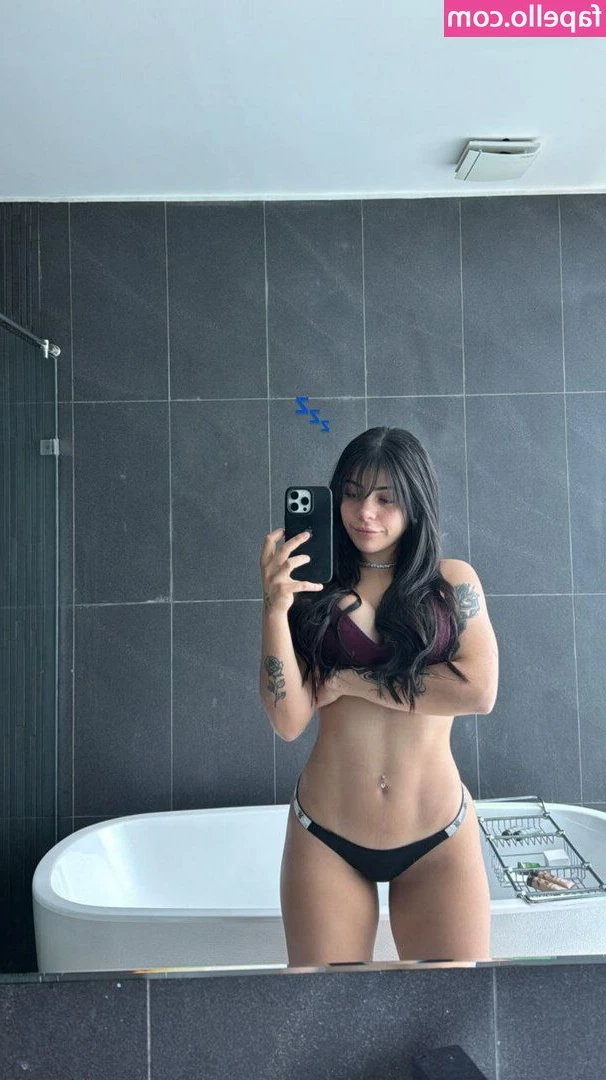 Milica_yb [ milica-yb ] - Low-light mornin' tittys! Im so sleeply but I made them bounce just