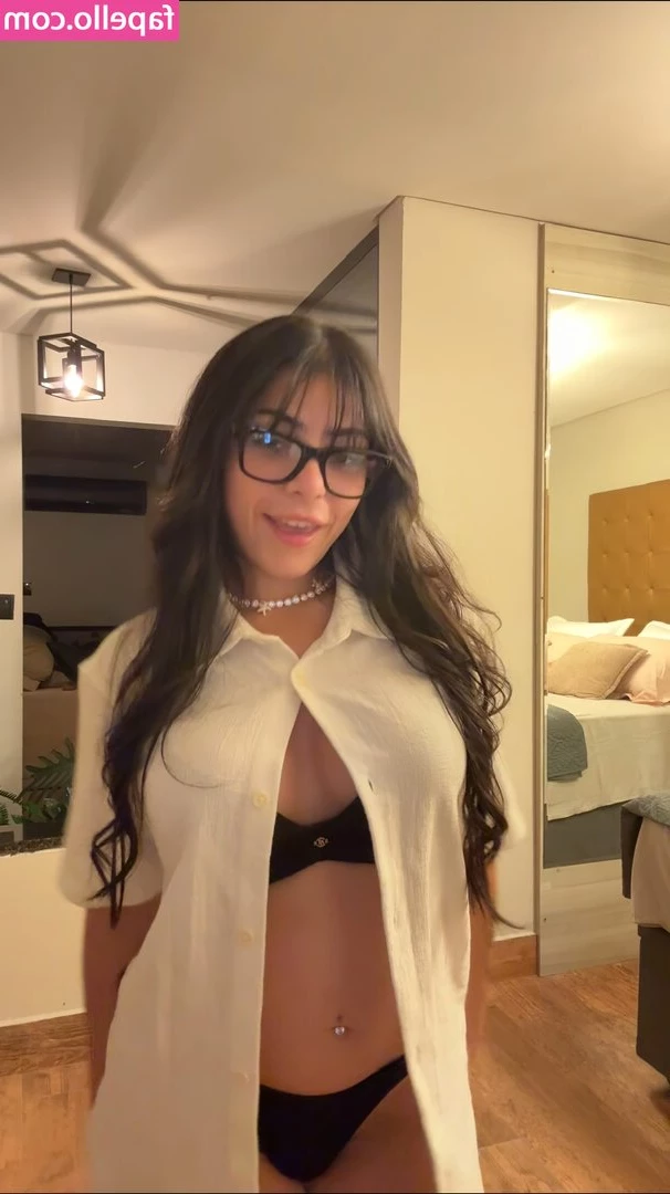 Milica_yb [ milica-yb ] - Imagine it😅🔞me and you in nature🌿🌴would you masturbate my