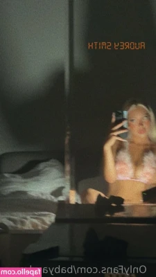 babyaudreyxx - Hmu if you’re online and horny 👅