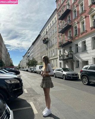 Lenaa.hdl [ lenaa-hdl ] - I’m taking a day to myself to unwind, I’ve been experiencing all