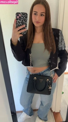 Maaike Roellies [ maaike-roellies ] - sneak peek of my sexy girl/girl lap dance 🤤🥰