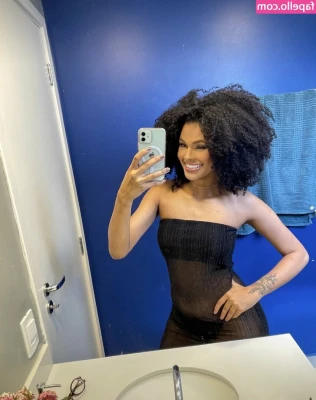 Nicole Black Doll [ nicole-black-doll ] - Sunday Funday is officially here! 😏