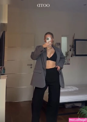 Emma Fischer [ emma-fischer ] - I wanna be so fucking wild!