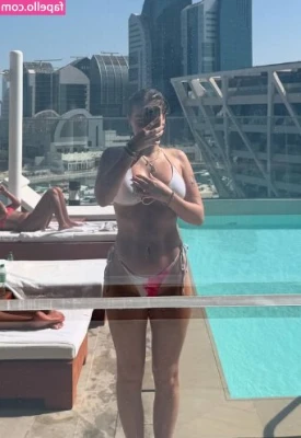 Emma Fischer [ emma-fischer ] - Can you guess my naughty intentions? 😏🔥