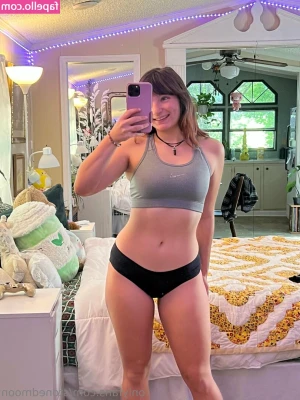 stonedmoon - Clip #19-23 Photoset Part 4 --- You can download the Full 49 minute