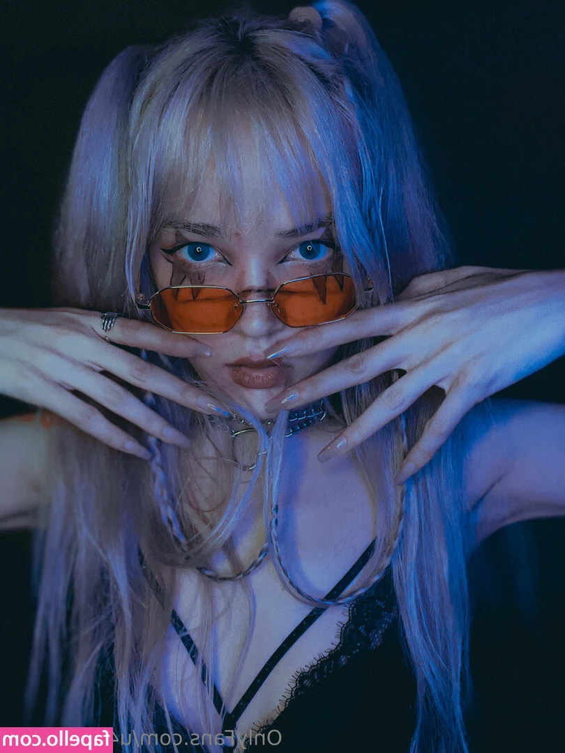 sanda.official [ sanda-official ] - Tell me your fetishes