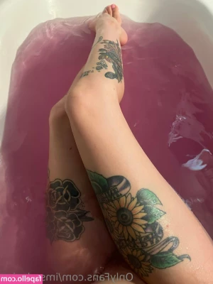 imsadspice - Does a blow job look sexy in this position🥵? Or would you rather