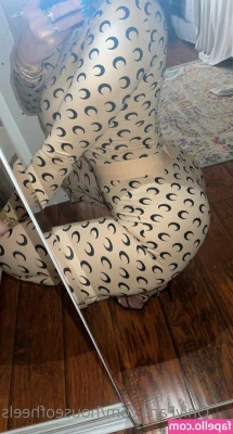 jo.ashh [ jo-ashh ] - Got fucked hard + huge cumshot on my face 💦